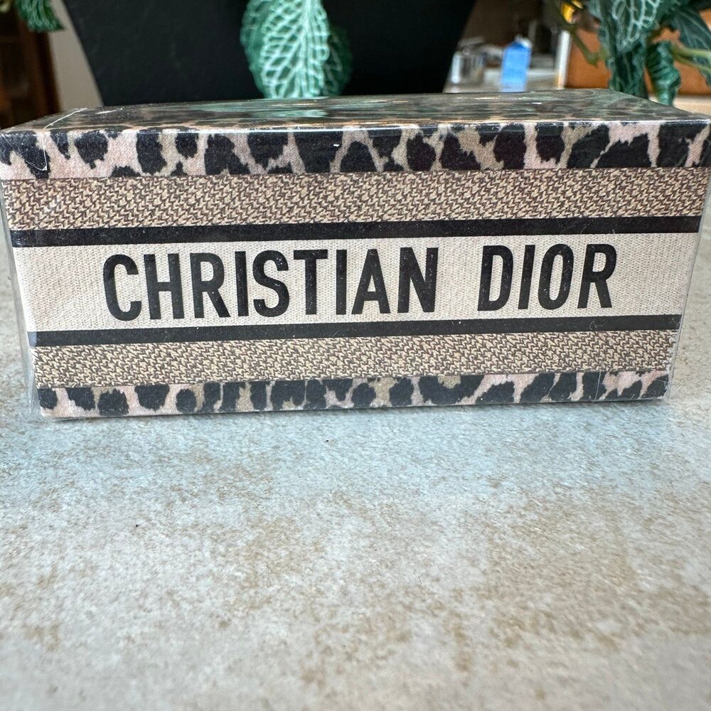 Christian Dior Lipstick Holder Leopard Print Mitzah Collection 2023 LtdEdtn READ